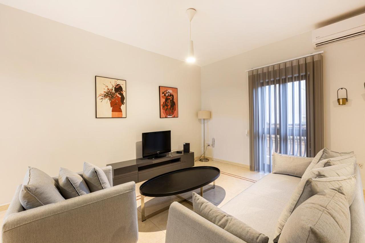 Sliema Central Apartment Just Minutes From The Beach By Jl エクステリア 写真
