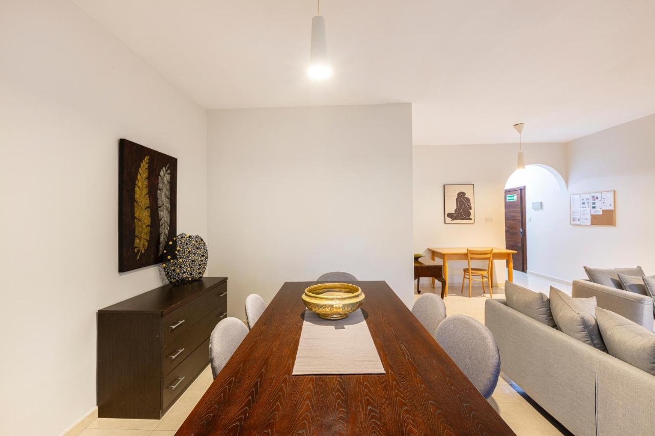 Sliema Central Apartment Just Minutes From The Beach By Jl エクステリア 写真