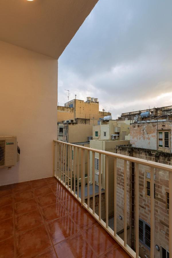Sliema Central Apartment Just Minutes From The Beach By Jl エクステリア 写真